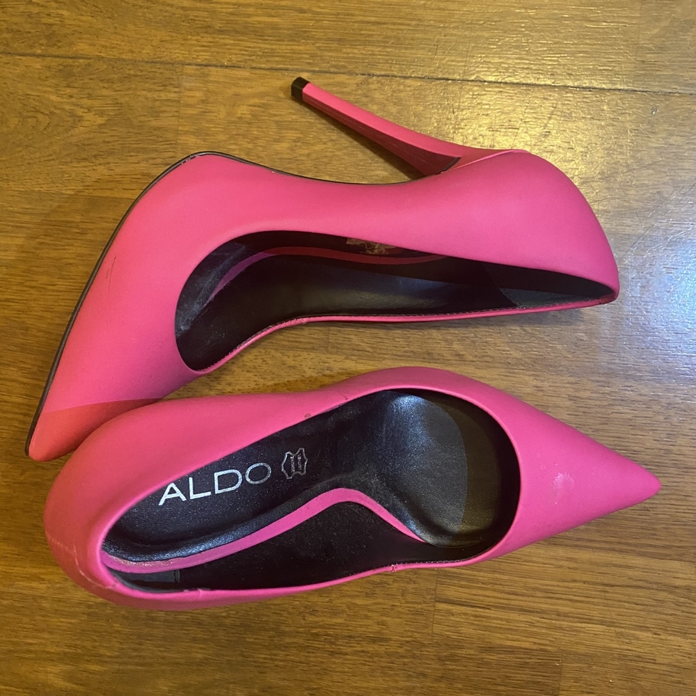 Aldo Hot Pink classic pump Sz 7